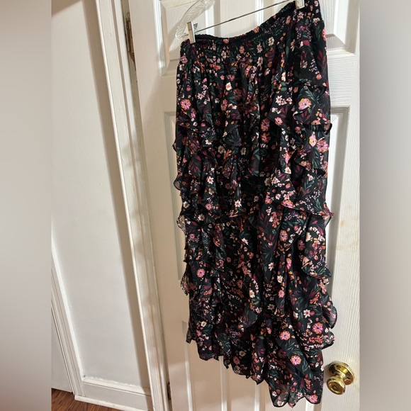 1. State Black Floral Maxi Skirt - Picture 2 of 4